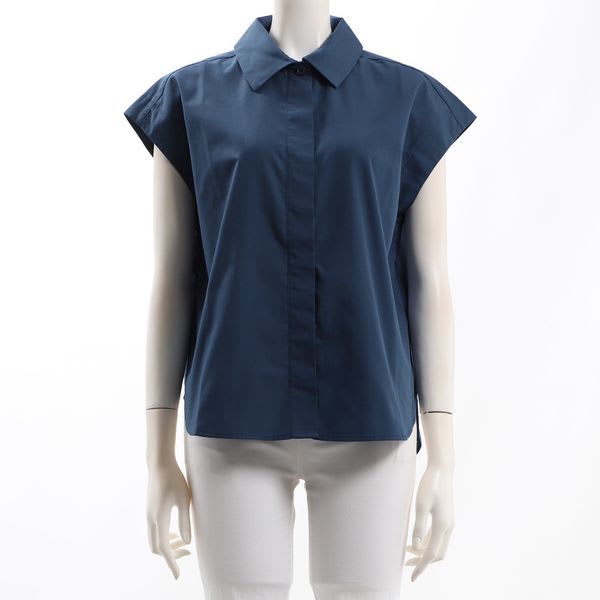 シンプルシルエットブラウス