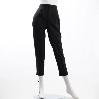 シンプルデザインタックテーパードパンツ