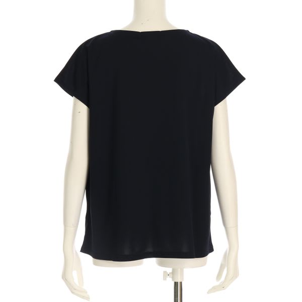 フロントタックカットソー