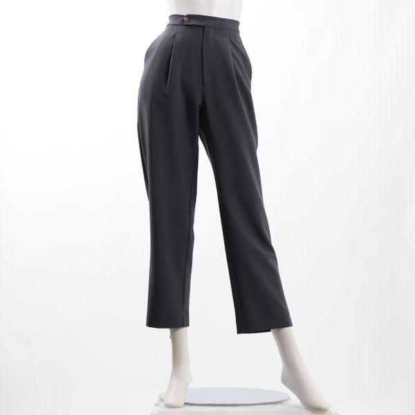 タックテーパードパンツ