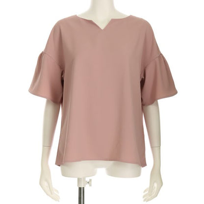 オープンフロントネックフレアスリーブブラウス