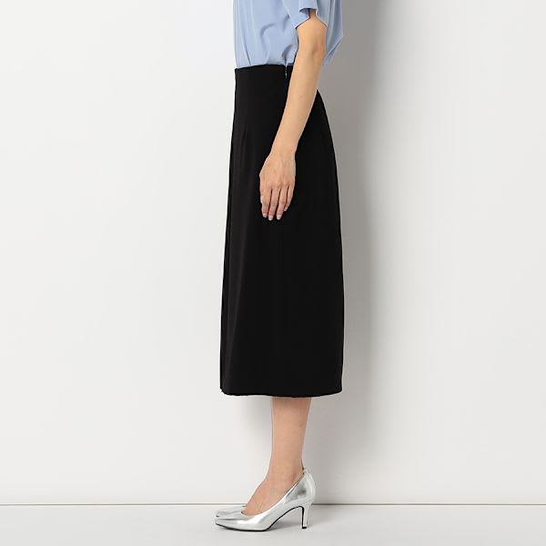 フロントスリット風デザインセミタイトスカート