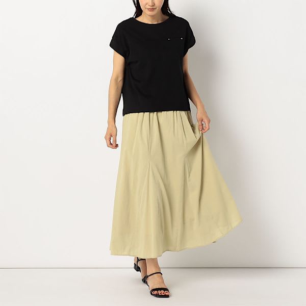 切り替えラインカットソー