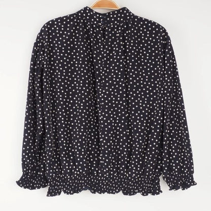 スタンドカラードット柄ブラウス