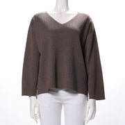ドロップショルダーVネックニット