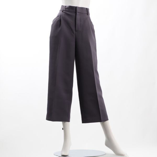タックワイドパンツ