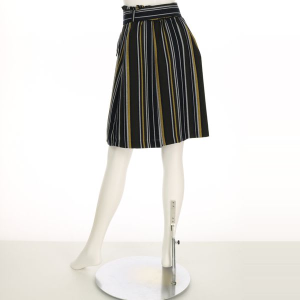 ストライプ柄ベルトアクセントスカート