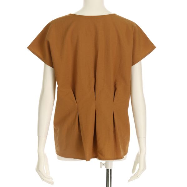 バックデザインブラウス