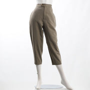 シンプルデザインテーパードパンツ