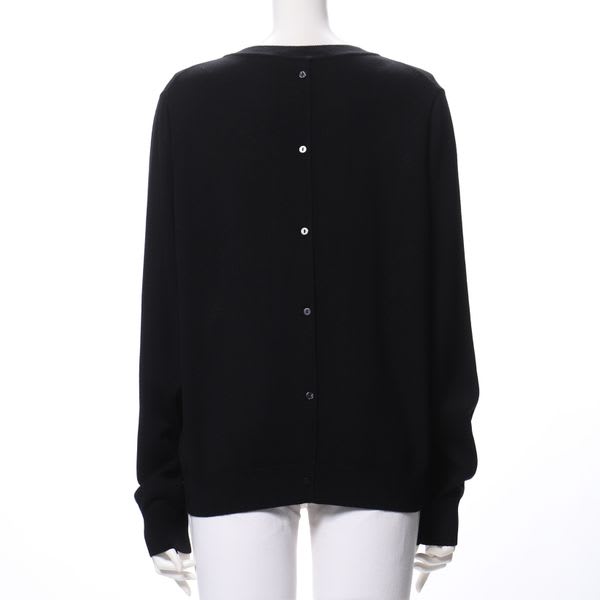 バックボタンニット