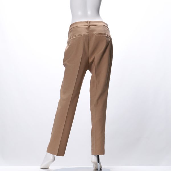 エアリーカルゼストレッチテーパードパンツ