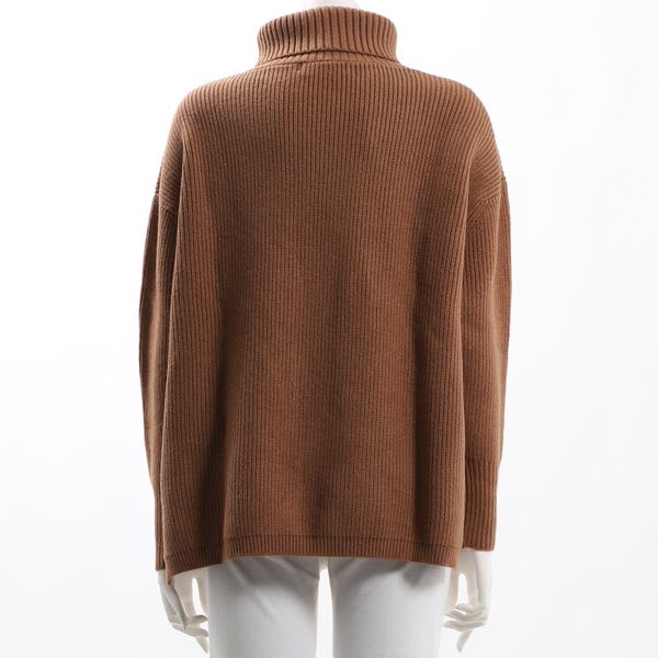 ドロップショルダーミドルゲージタートルネックニット