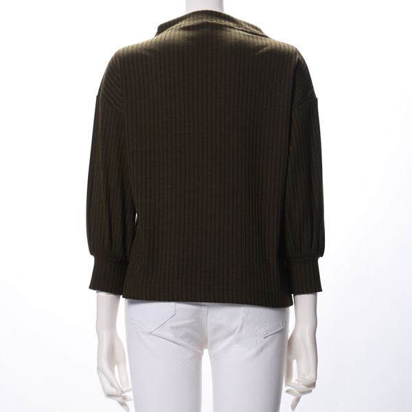 ボトルネックリブカットソー