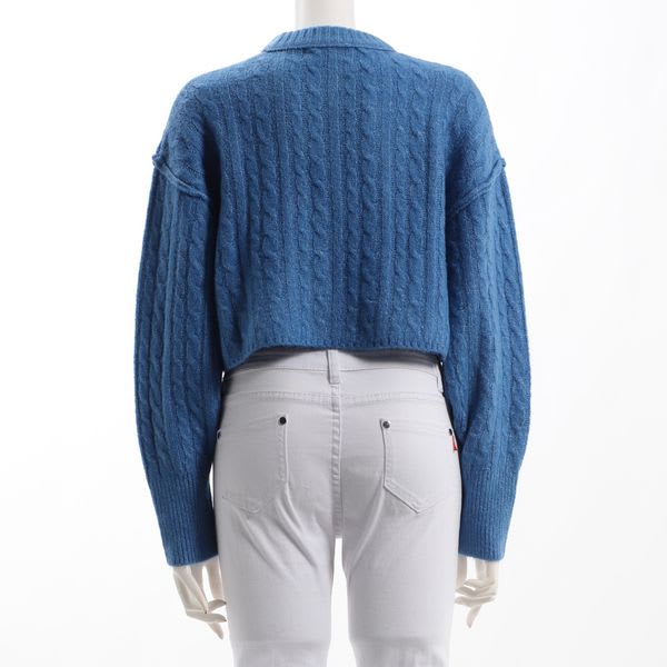 短丈ボリュームスリーブニット