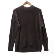 バックテールデザインドロップショルダーニット