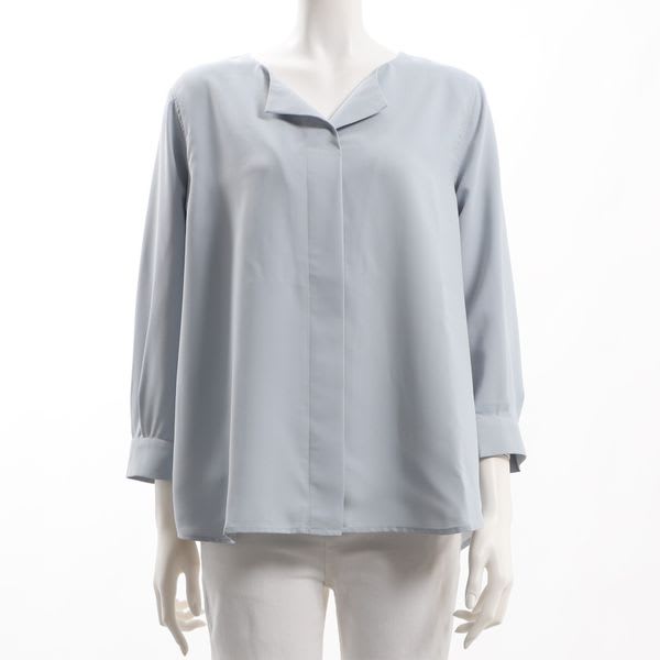 開襟デザインブラウス