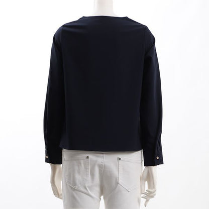 メタルパーツネックラインブラウス