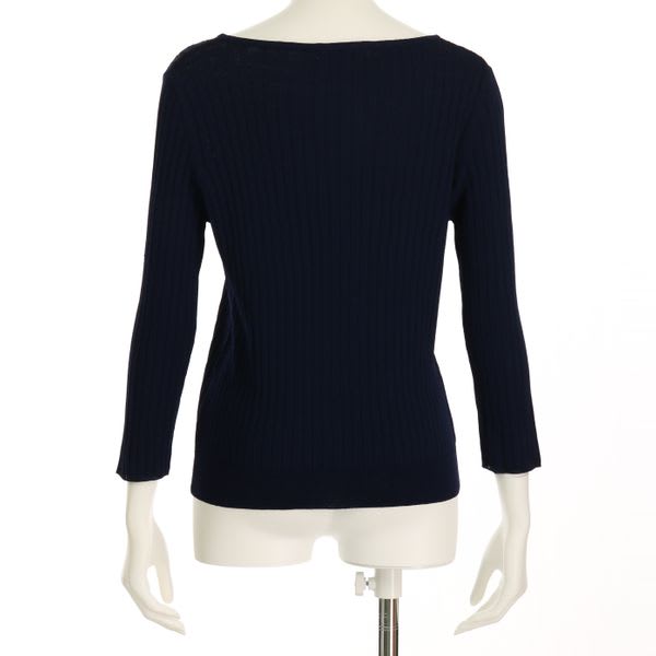 Vネックリブニット