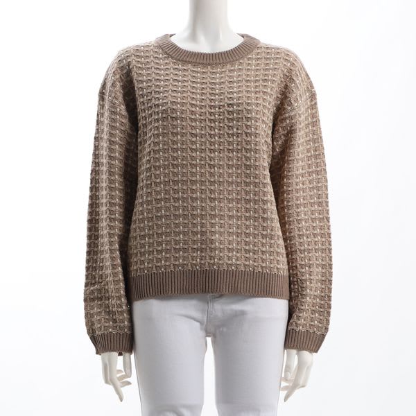 ドロップショルダーのツイードニット