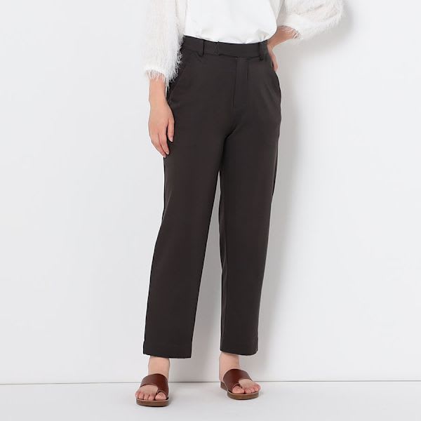 バックゴムテーパードパンツ