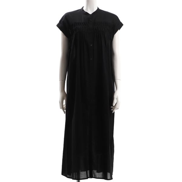 胸元デザインワンピース