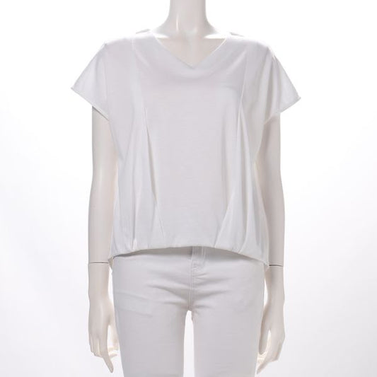 裾タックデザインVネックカットソー