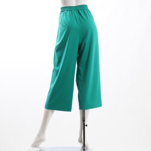 シンプルシルエットパンツ