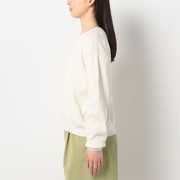 シンプルデザインハイゲージニット