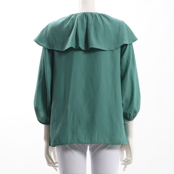 ケープ風フリルブラウス