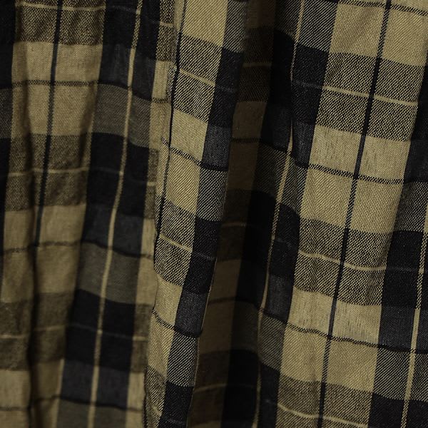 タータンチェック柄フレアスカート