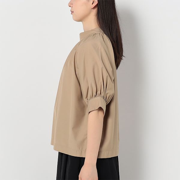 ギャザースタンドカラーブラウス