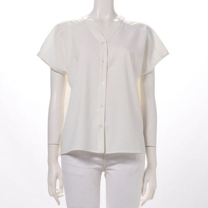 ネックラインデザイン前開きブラウス