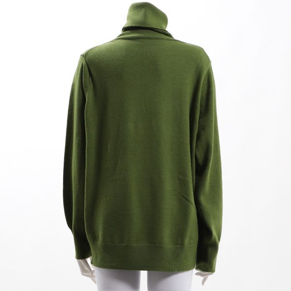 シンプルタートルネックニット