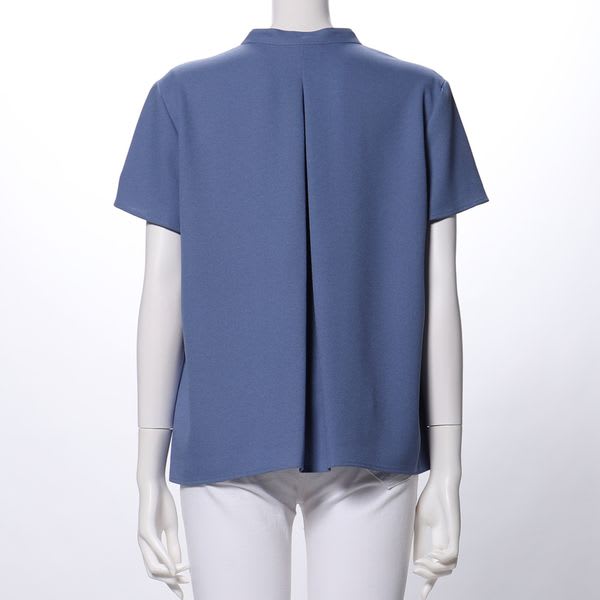 タックデザインブラウス