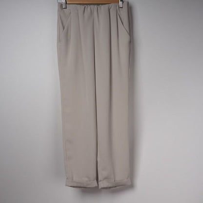 ギャザーウエストストレートパンツ