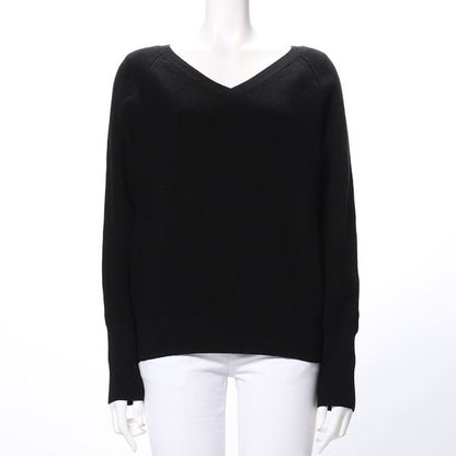 ミドルゲージVネックニット