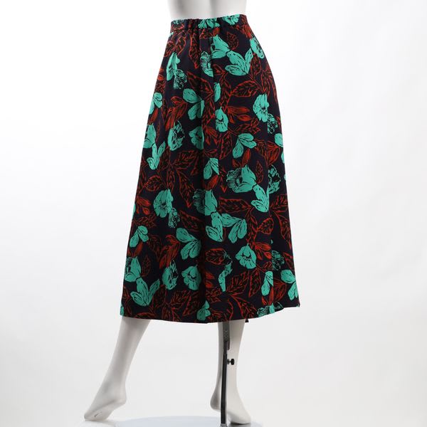 大花柄フレアスカート