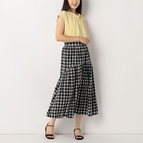 タータンチェック柄フレアスカート