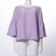 バックボタンデザインフレアスリーブブラウス