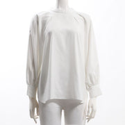 タック入りスタンドカラーブラウス