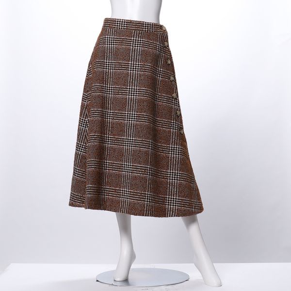 サイドボタンデザインチェック柄スカート
