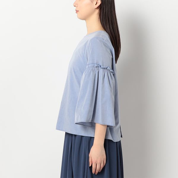 フレアスリーブブラウス