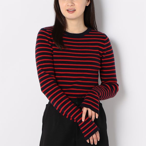ボーダー柄クルーネックニット