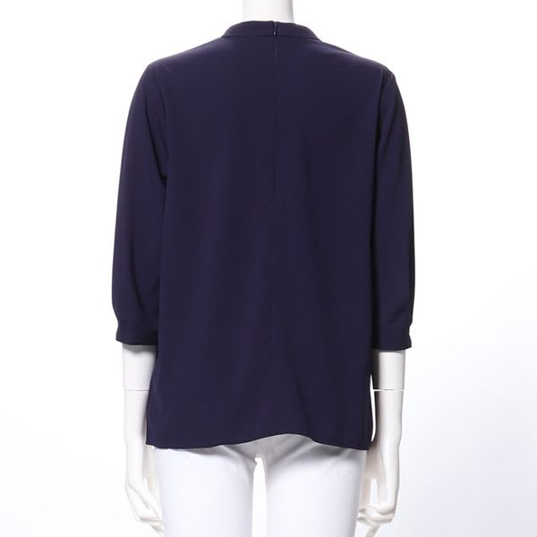 タックデザインブラウス