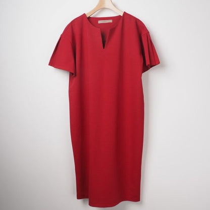 オープンフロントネックワンピース