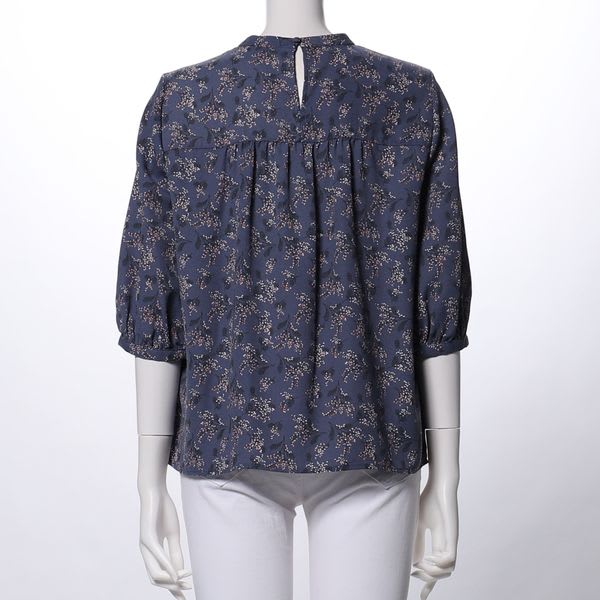 花柄ギャザードネックブラウス