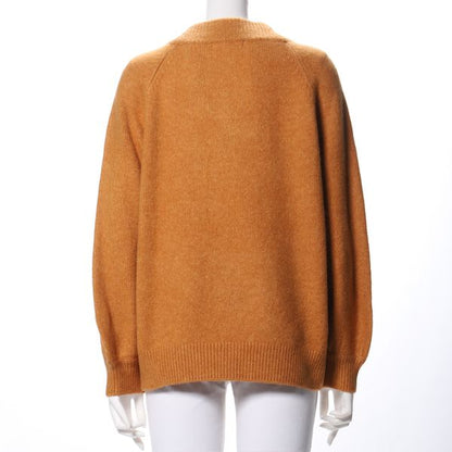 クルーネックラグランスリーブニット