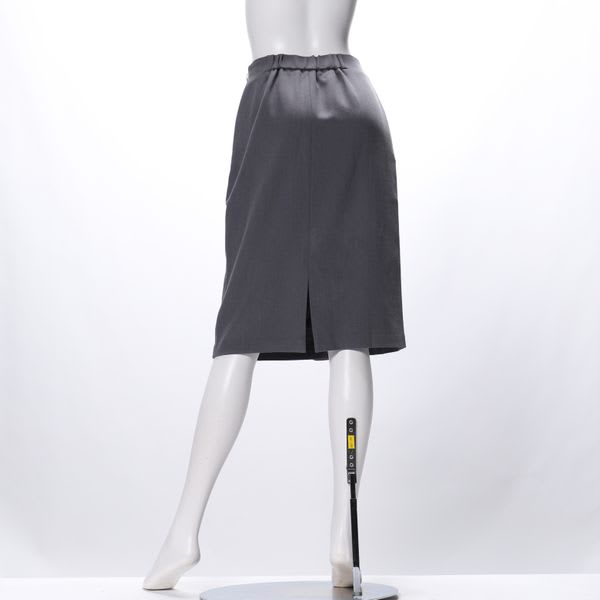 フロントボタンデザインタイトスカート