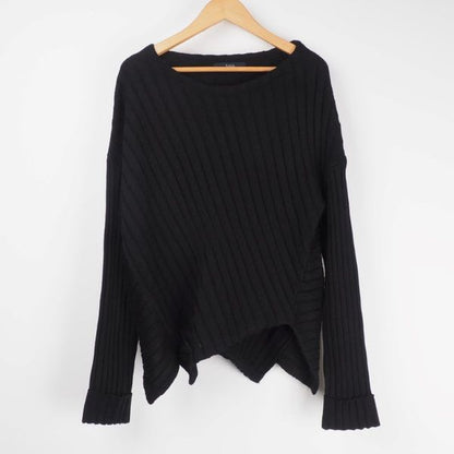 編み地切り替えイレギュラーヘムニット