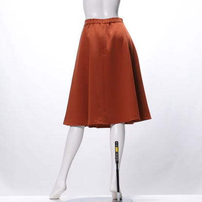 シンプルデザインフレアスカート